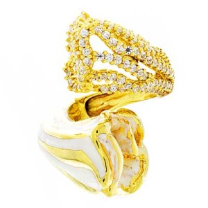 Goldara, 18K Lily Bypass Ring