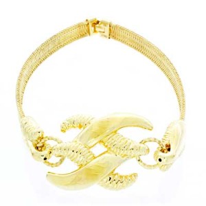 Goldara, 18K Interlocking Whale Tail Bracelet