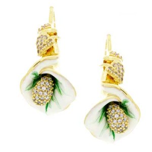 Goldara, 18K Lily Drop Earrings